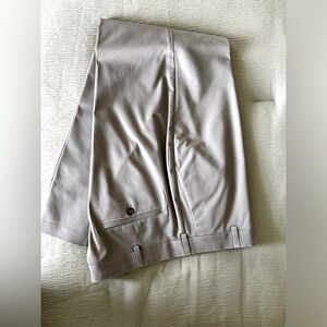 Roundtree & Yorke Men’s Grey Pants Classic Fit